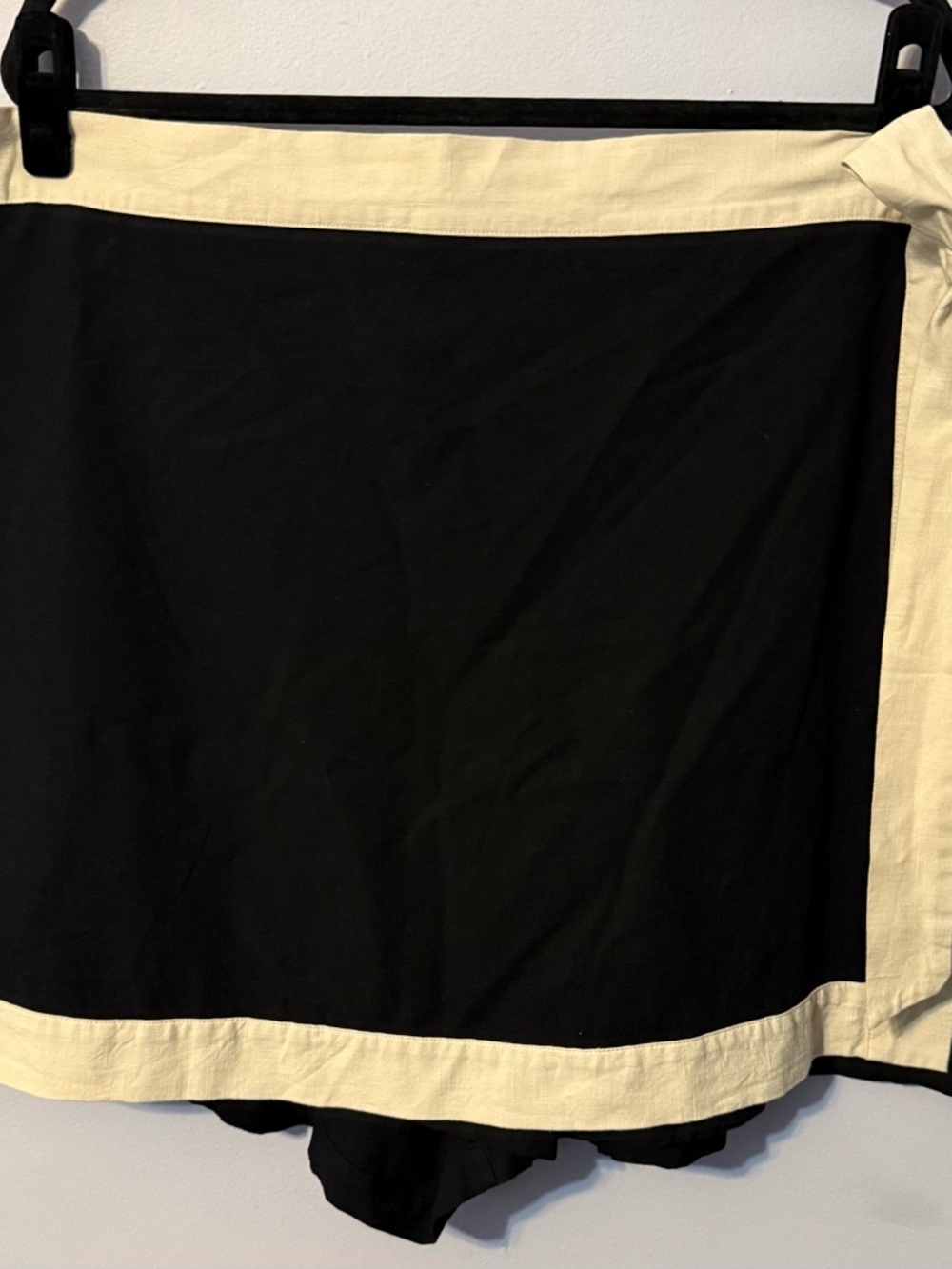 Ava & Viv Black Mini Wrap Skort with Cream Trim and Side Tie - Picture 2 of 6